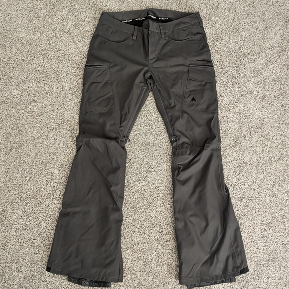 BURTON WOMENS SKI/SNOWBOARD PANTS!🏔️🚡🏂🏼⛷️❄️ - Picture 1 of 1